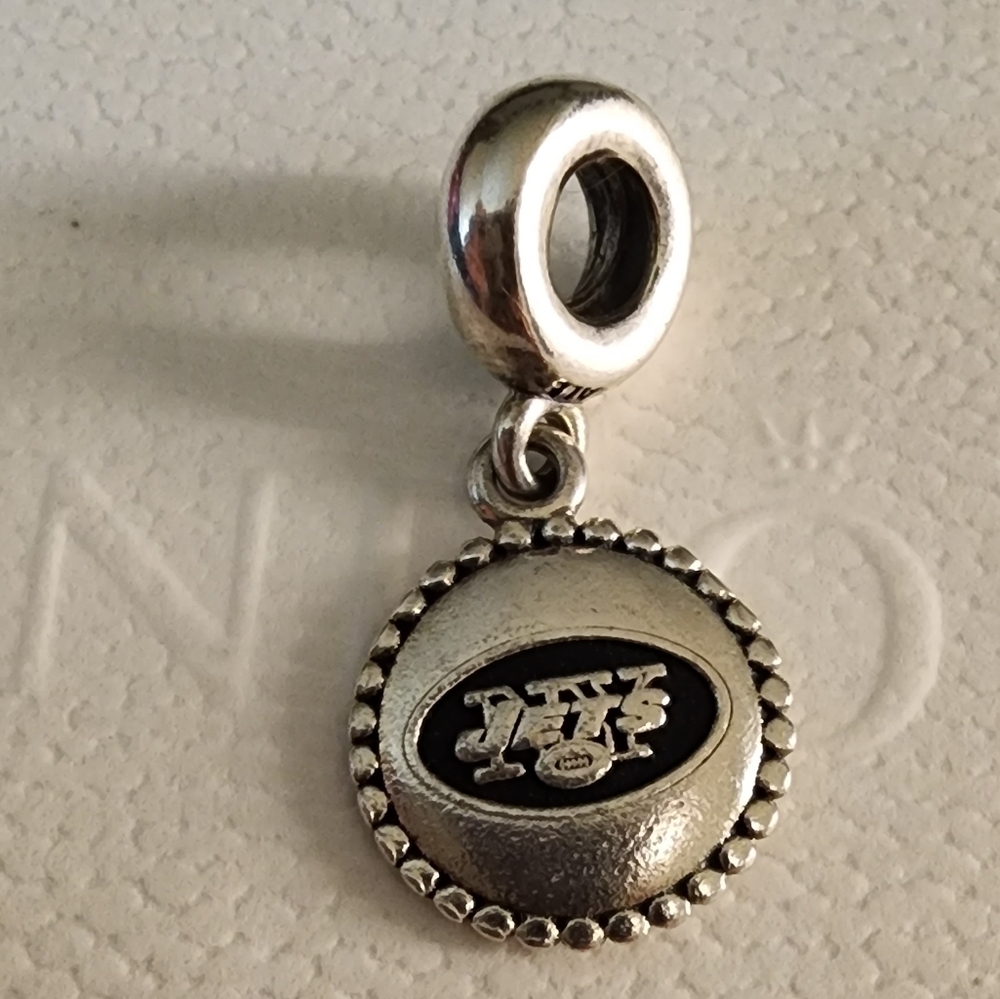 Pandora New York Jets Unforgettable Moment dangle - Picture 2 of 9